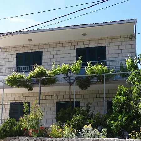 Apartment Pero Marina